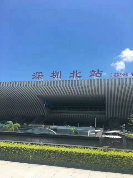 龍華民治-深港華庭|紅山站附近800米 臻品戶型，停車場。戶戶帶陽臺，戶戶精裝！送全套家私，采光通風一流